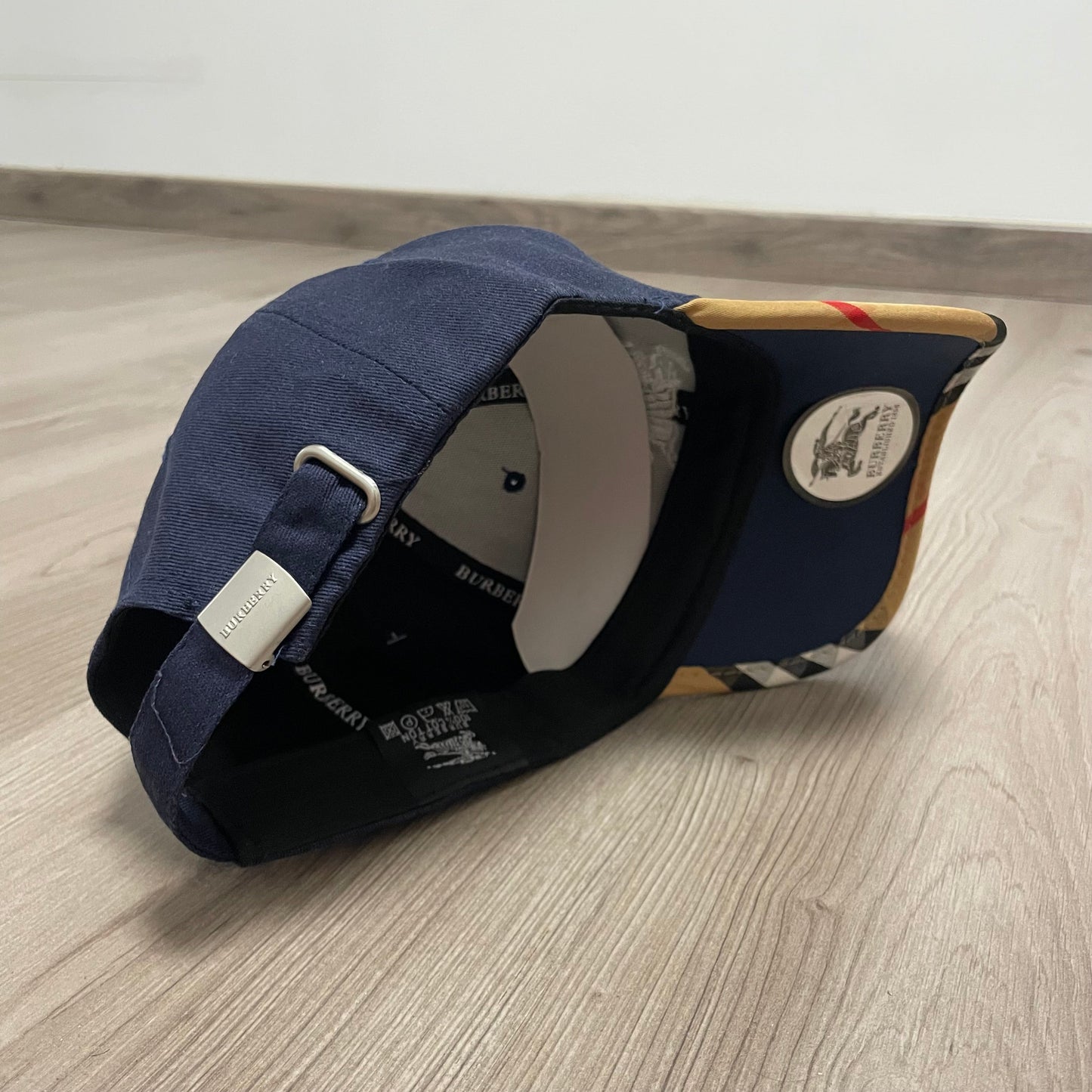 GORRA BURBERRY AZUL MARINO